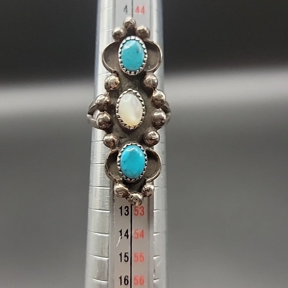Vintage Navajo Sterling Silver Turquoise Mother Of Pearl 3-Stone Statement Ring - Picture 11 of 12